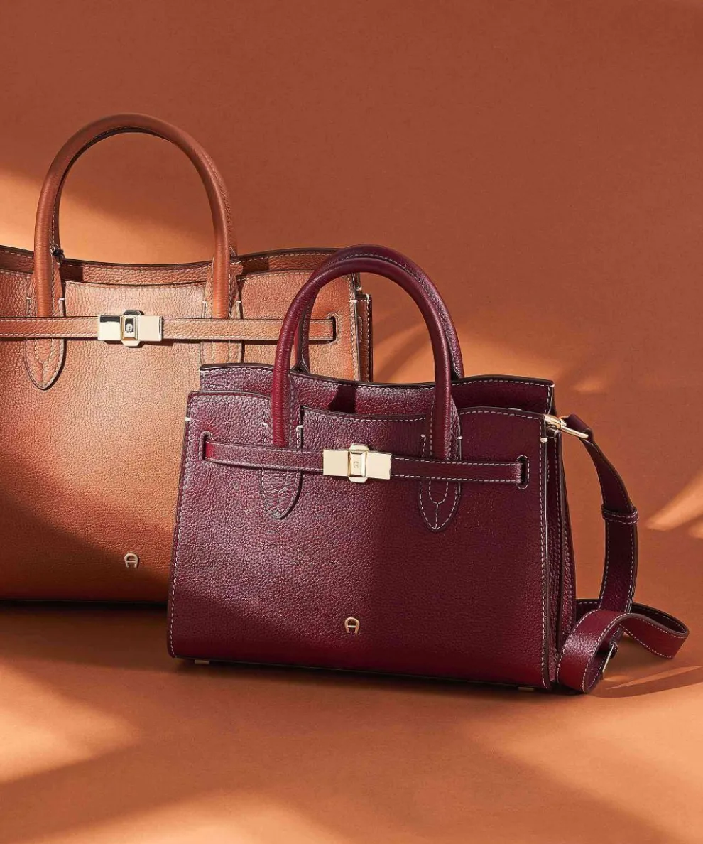 Farah M Handtasche genarbtes Rindsleder dunkelrot