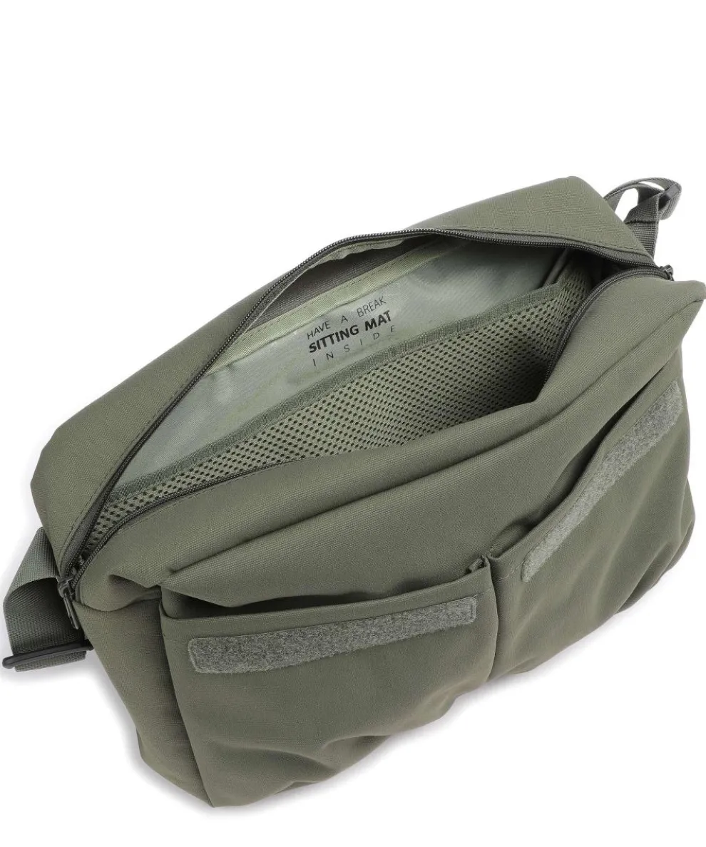 Coreway 13 Kuriertasche 13″ recyceltes Polyester olivgrün
