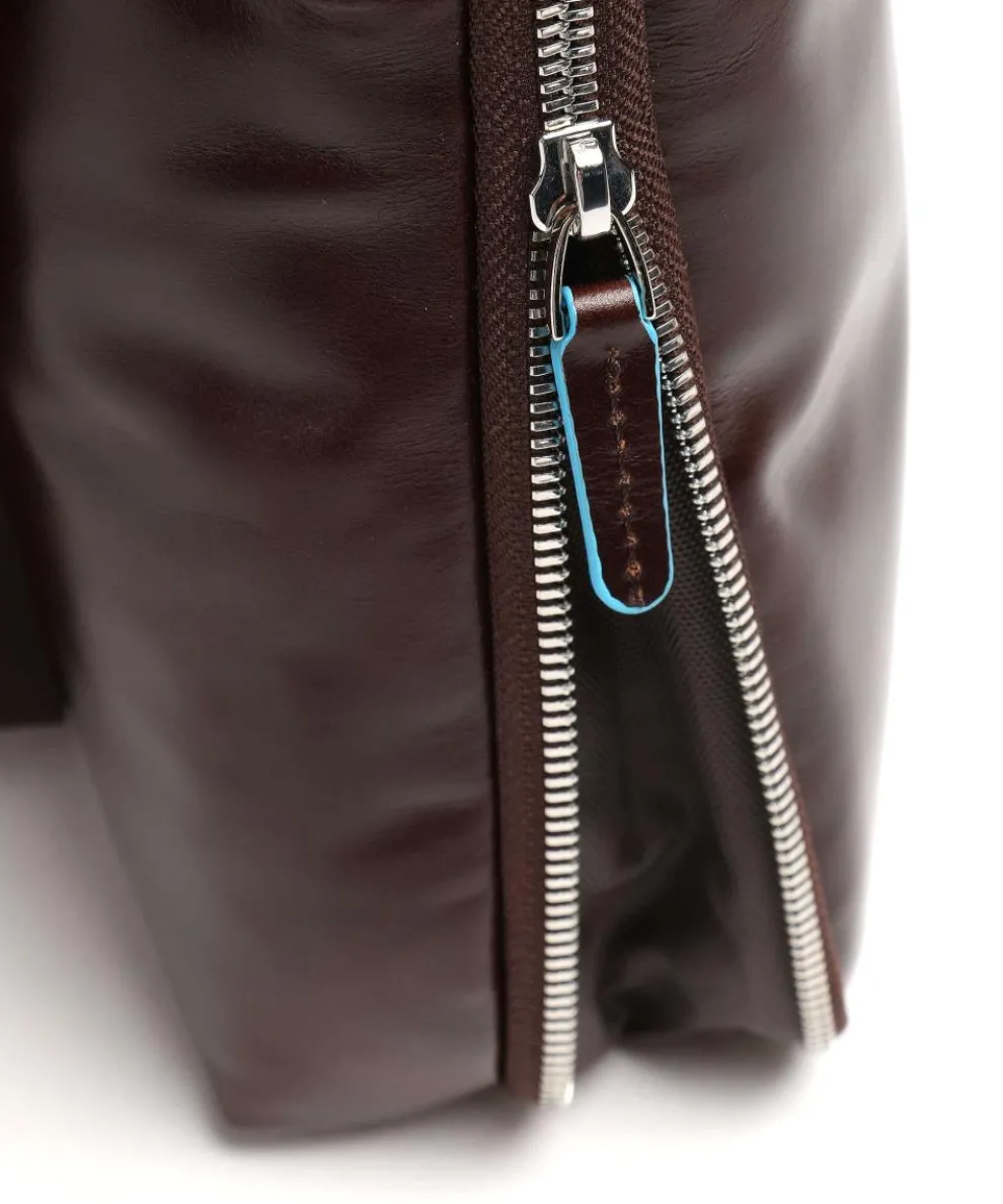 Blue Square Umhängetasche Leder mahagoni