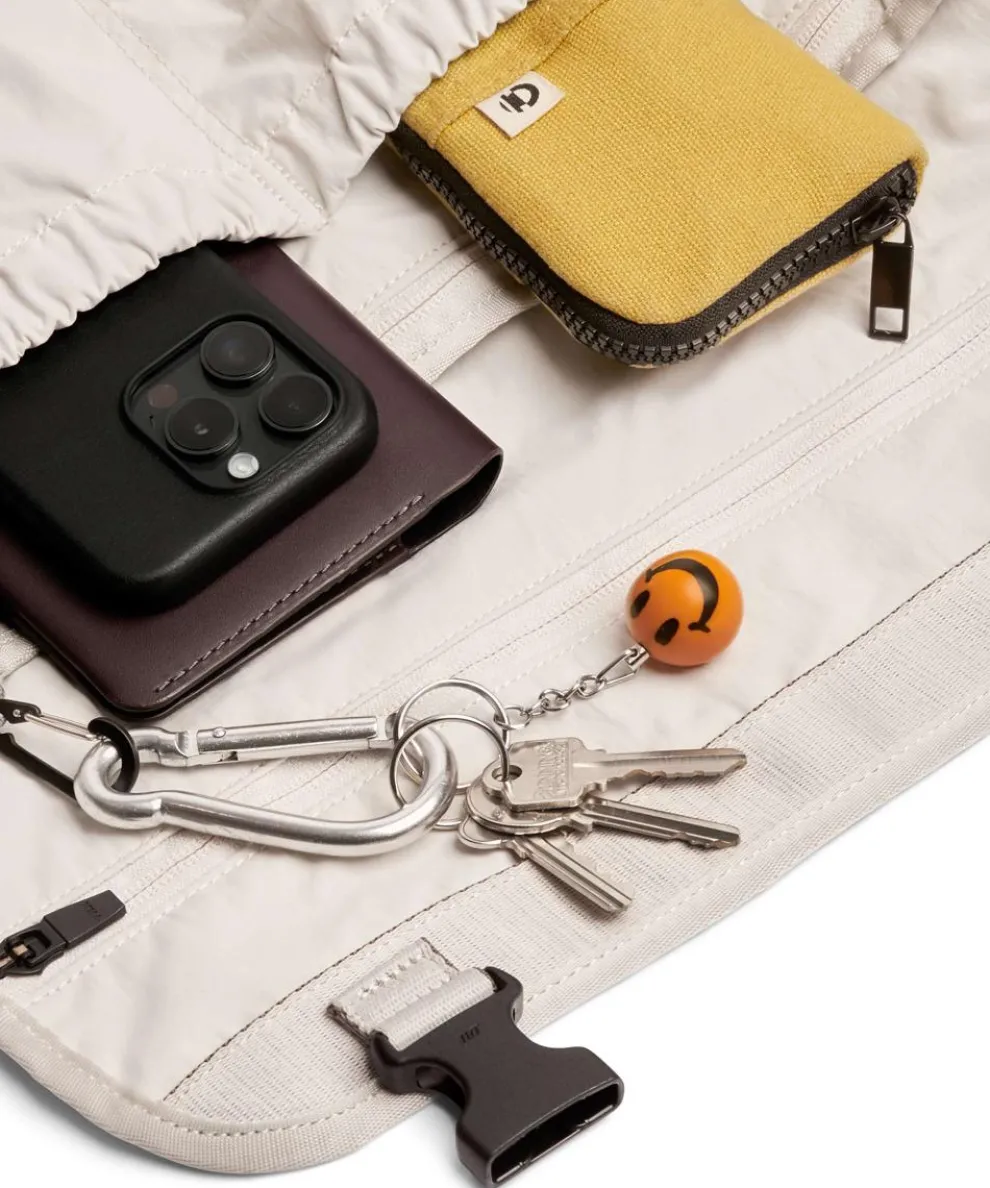 Cinch 12L Kuriertasche recyceltes Nylon elfenbein