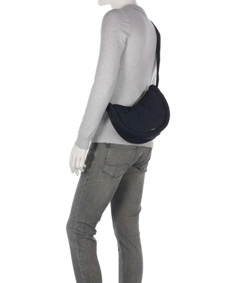 Curve S Umhängetasche recyceltes Nylon schwarz