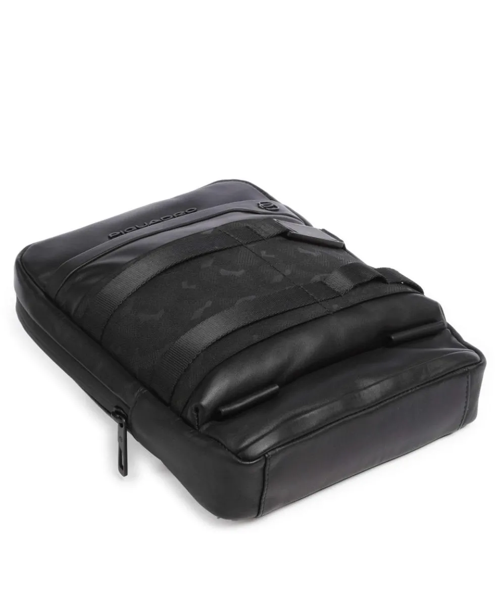 FXP Umhängetasche fein genarbtes Rindsleder schwarz