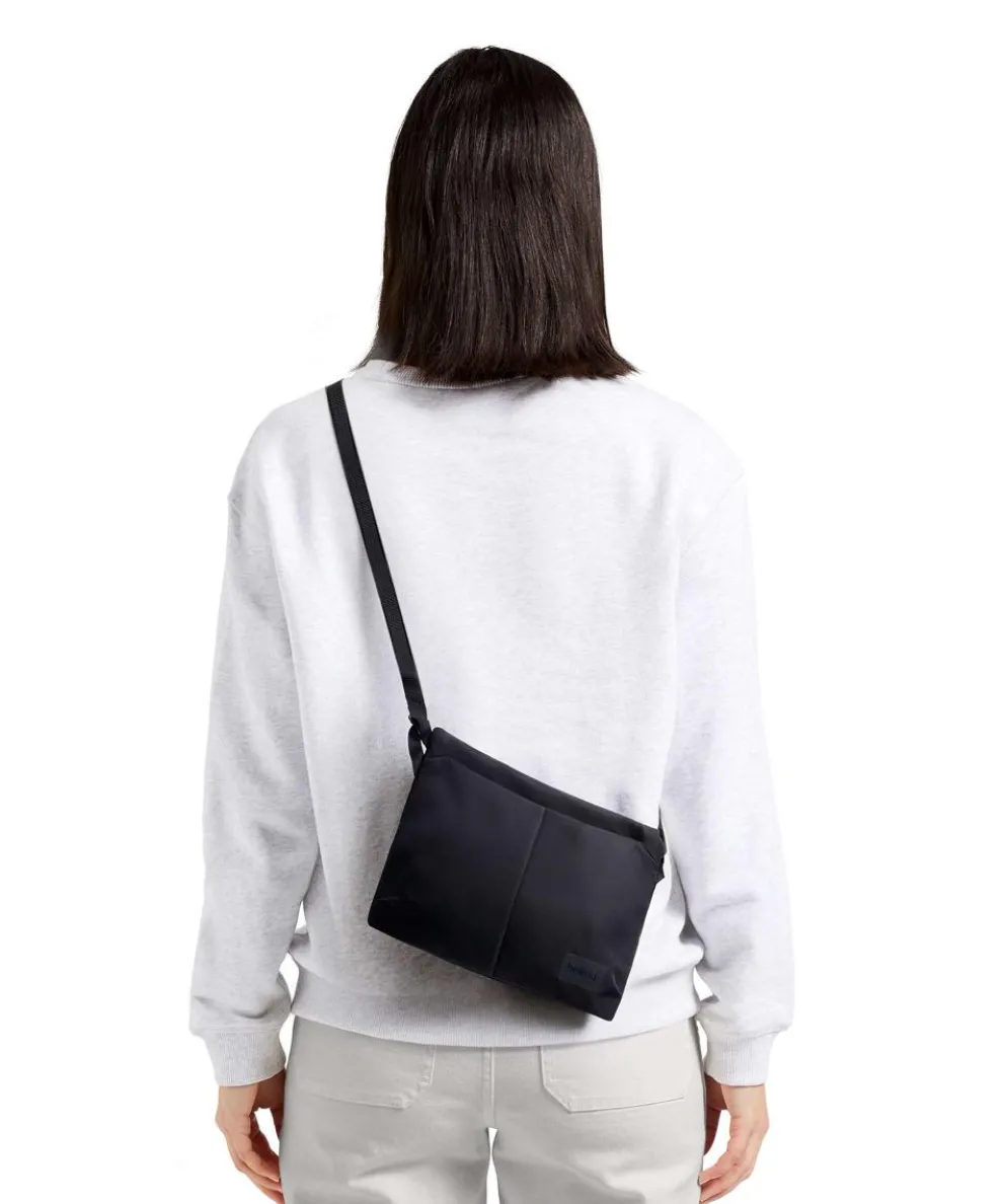 Laneway 3.5L Umhängetasche recyceltes Nylon schwarz