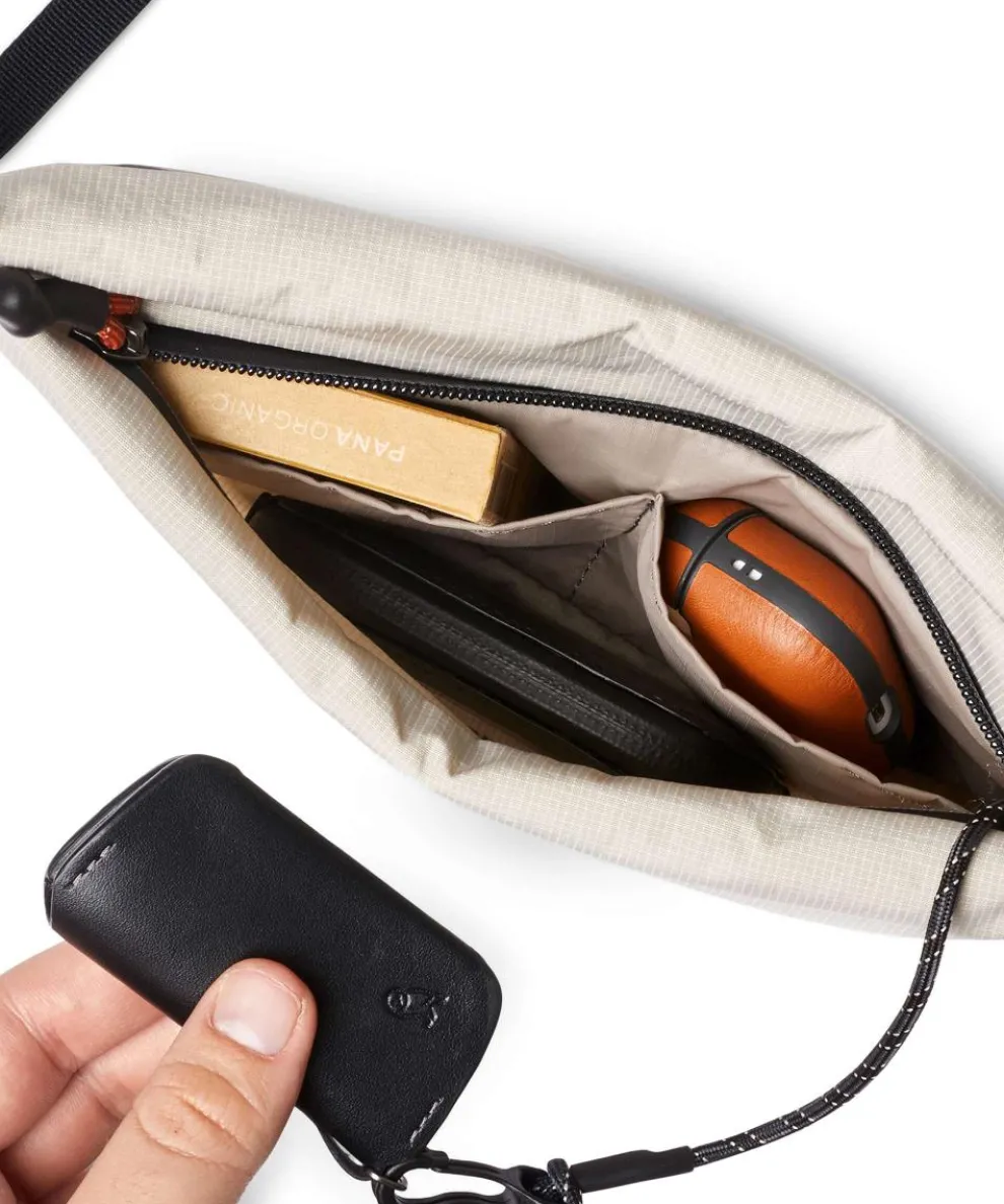 Lite Umhängetasche recyceltes Nylon hellgrau