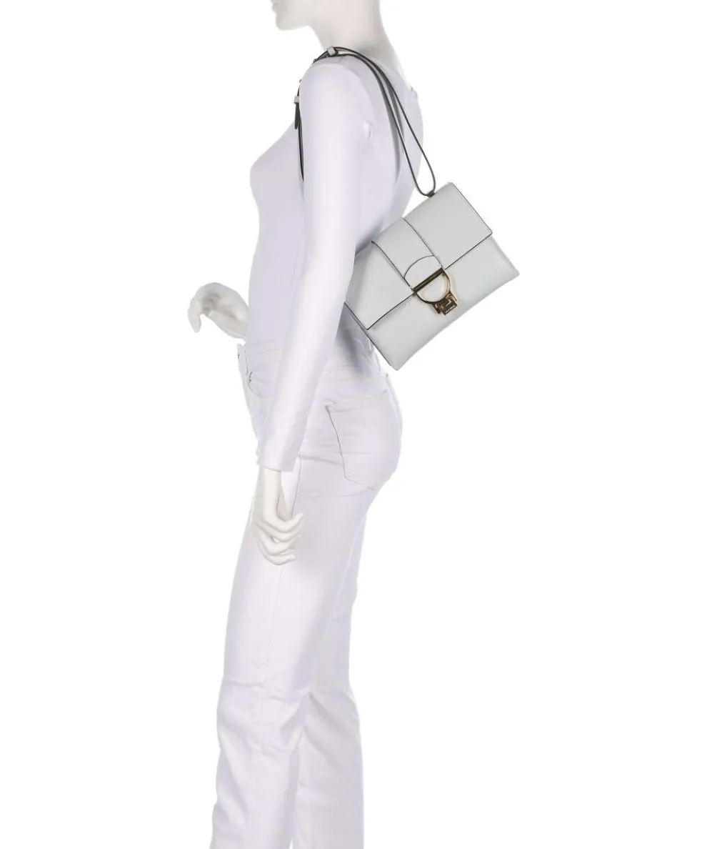 Arlettis Schultertasche genarbtes Leder hellblau