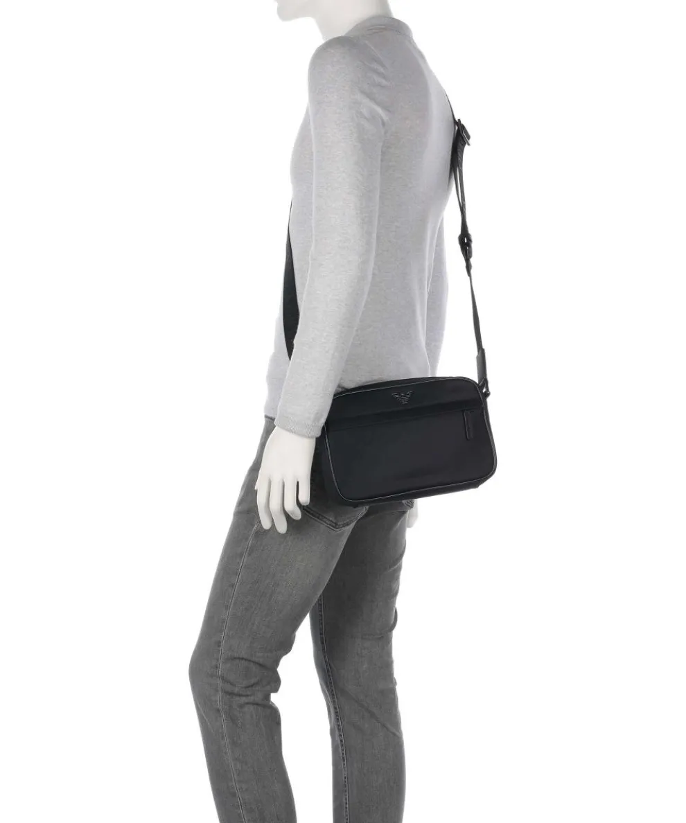 Recycled Nylon Umhängetasche recyceltes Nylon schwarz