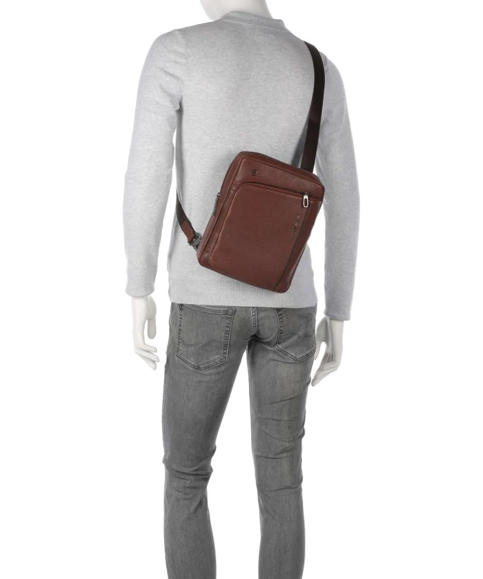 S134 Umhängetasche genarbtes Rindsleder braun