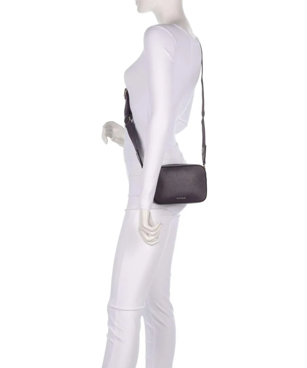 Tebe Umhängetasche genarbtes Leder dunkelbraun