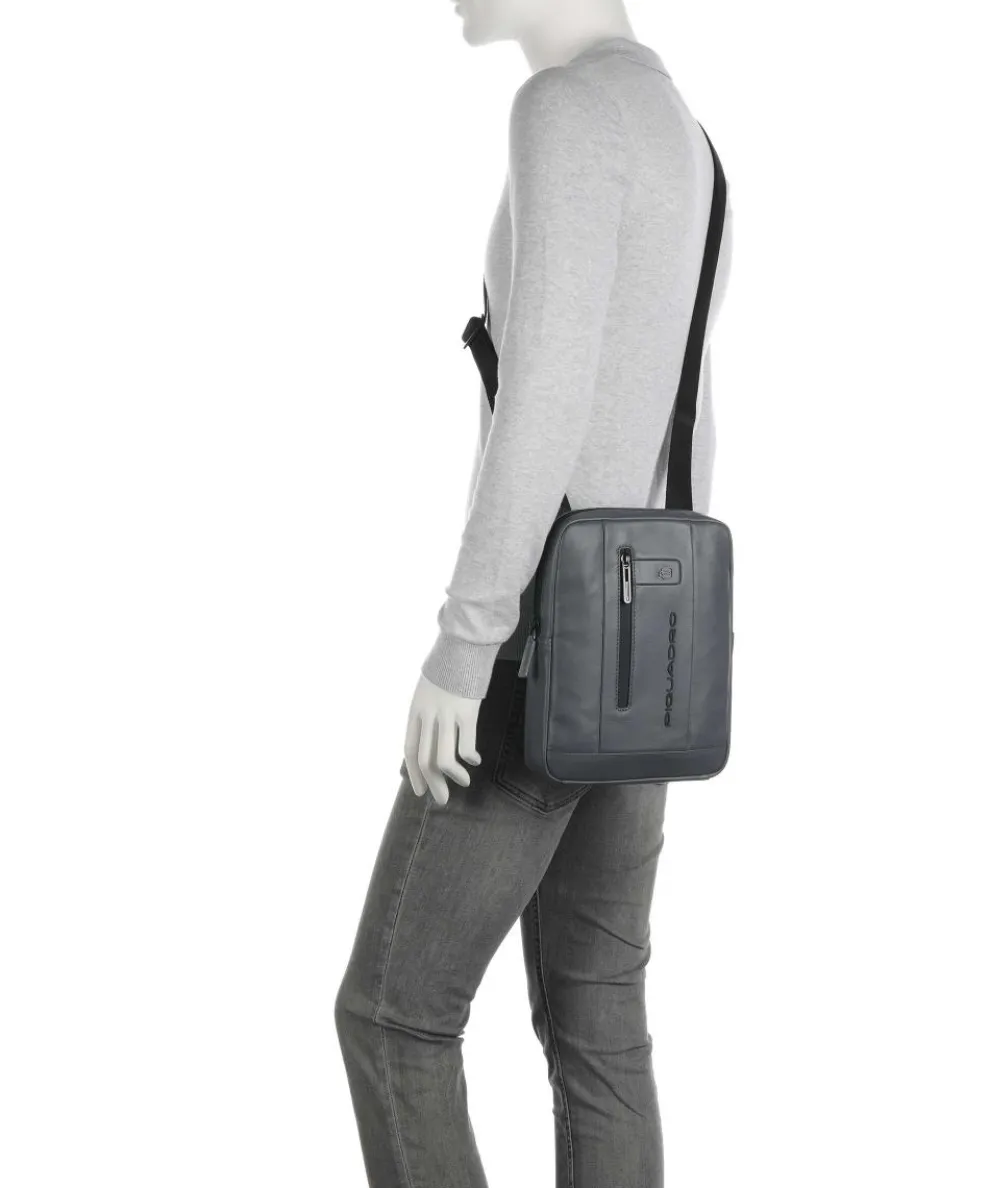 Urban Umhängetasche fein genarbtes Rindsleder grau