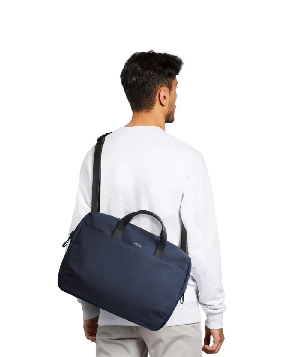 Via 14L Aktentasche 16″ recyceltes Polyester navy