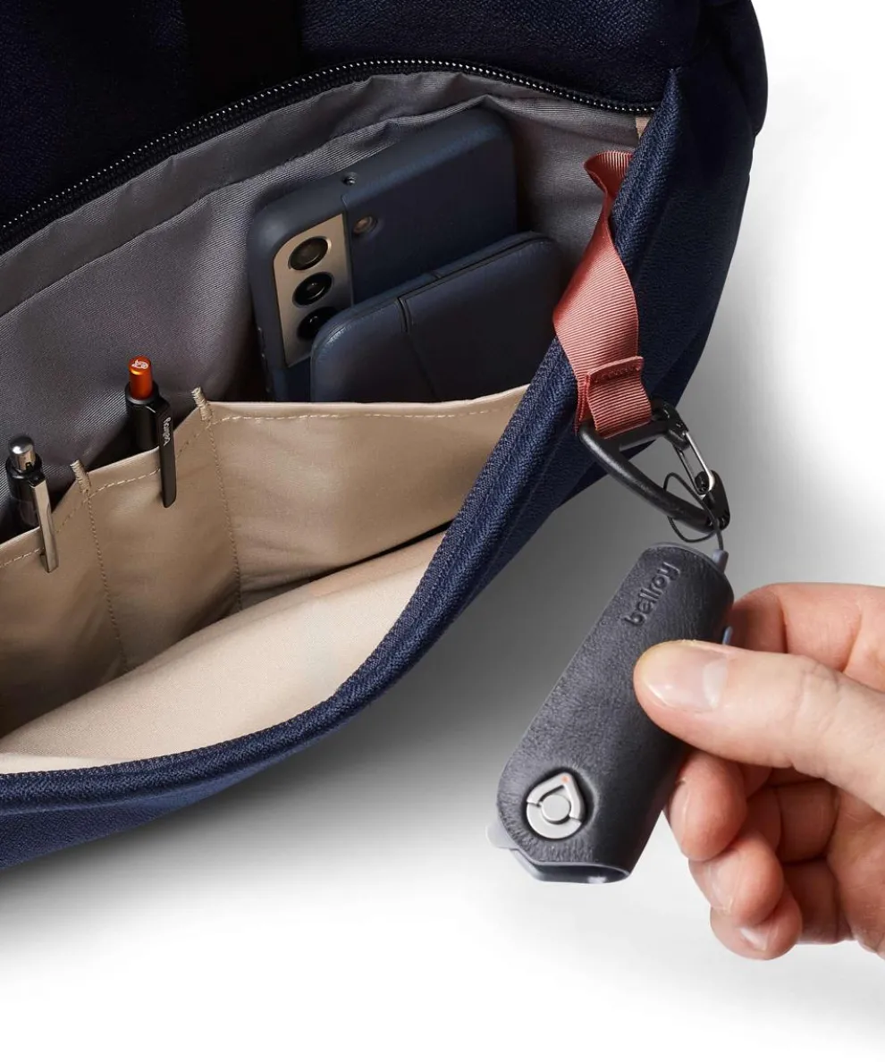 Via 14L Aktentasche 16″ recyceltes Polyester navy